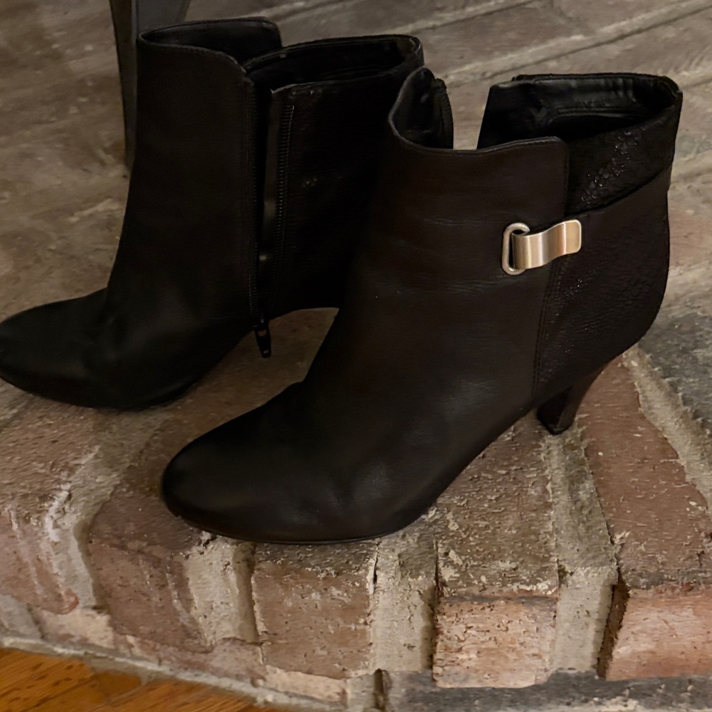Naturalizer Black Ankle Booties with Silver Accent